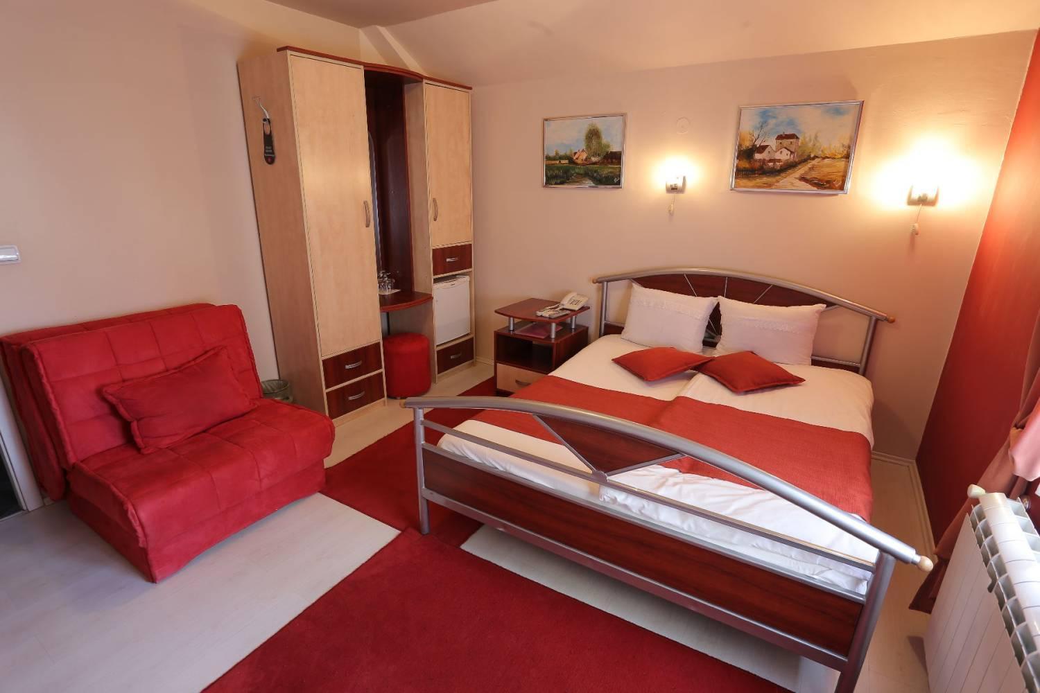 Hotel Zeneva Kragujevac Bagian luar foto