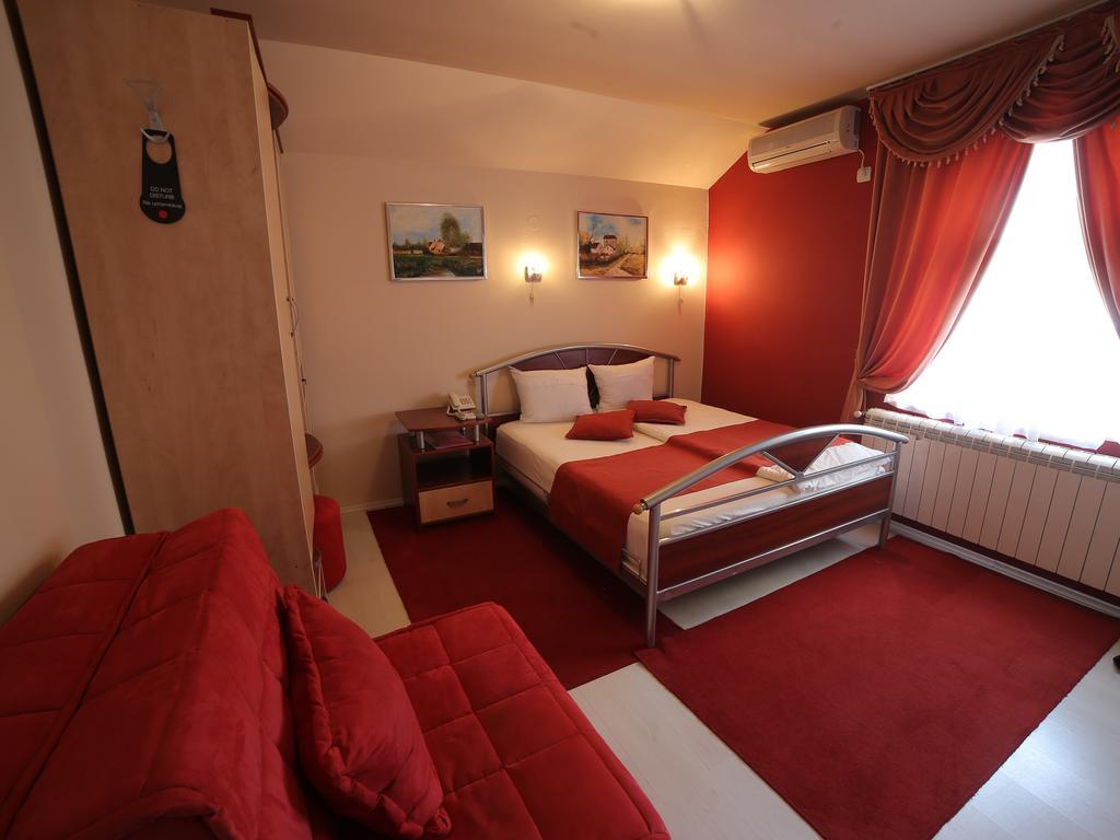 Hotel Zeneva Kragujevac Ruang foto