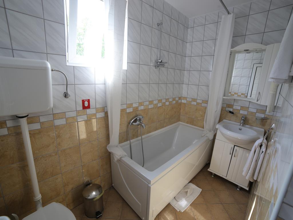 Hotel Zeneva Kragujevac Ruang foto