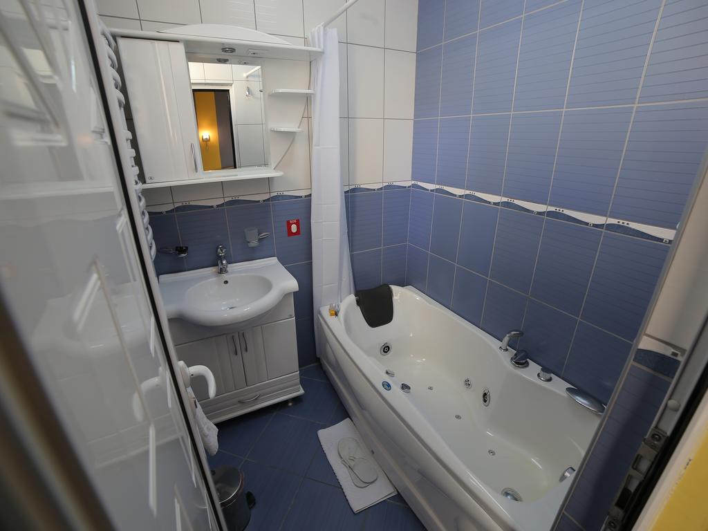 Hotel Zeneva Kragujevac Ruang foto