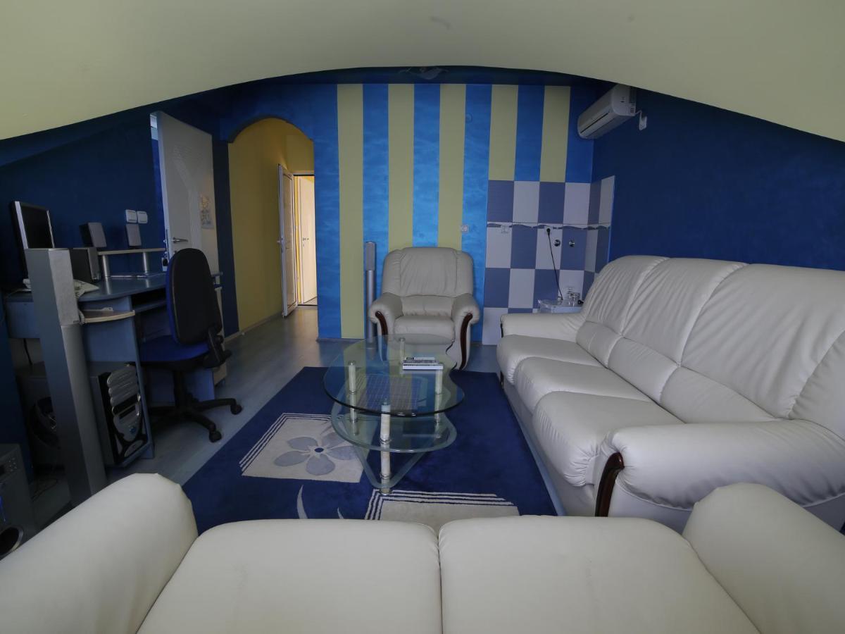 Hotel Zeneva Kragujevac Bagian luar foto